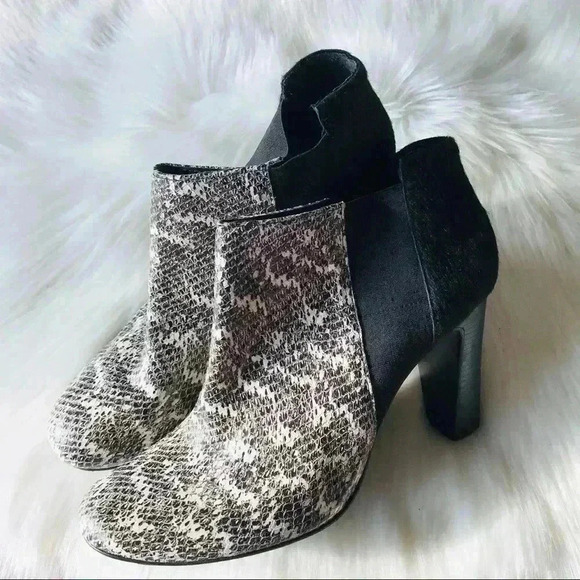 Trina Turk Ankle Heels Booties Shoes Sz 11 - Picture 3 of 8